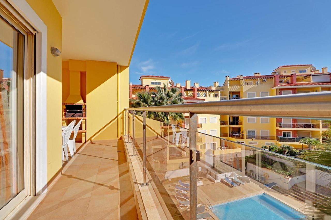 Lagos Balcony With Pool By Homing Ngoại thất bức ảnh